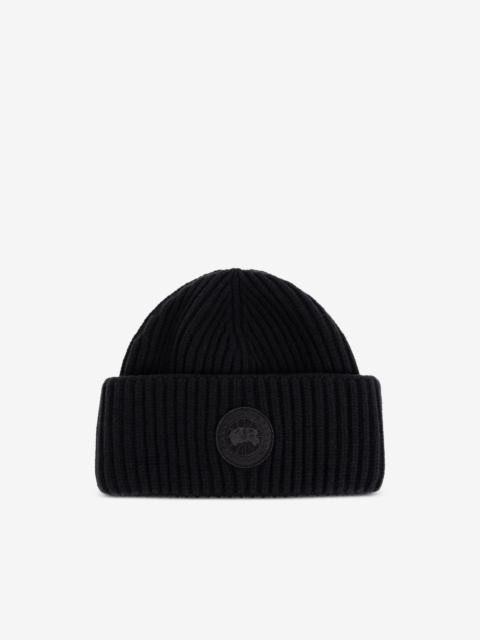 Canada Goose logo-patch ribbed-knit beanie hat