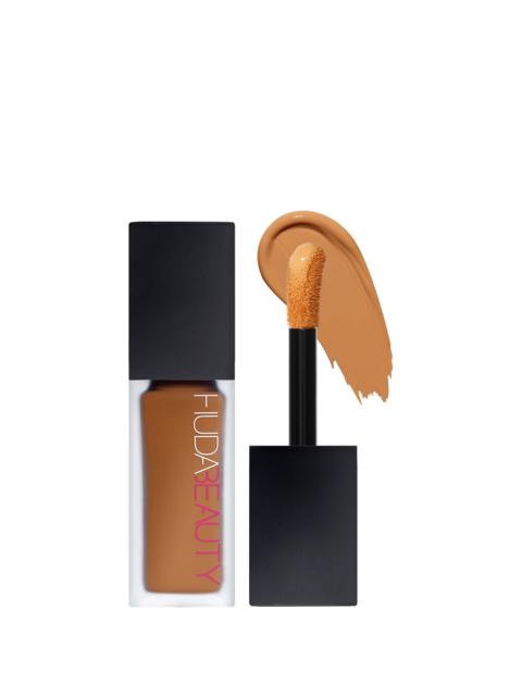 Huda Beauty Huda Beauty #Fauxfilter Luminous Matte Liquid Concealer - 7.1 Crumble