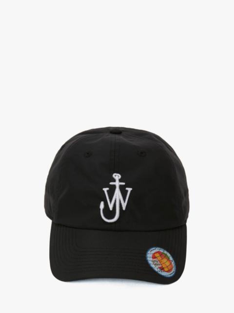 BASEBALL CAP WITH EAT ME STICKER PRINT