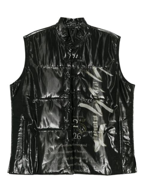 Yohji Yamamoto graphic-print sleeveless padded jacket