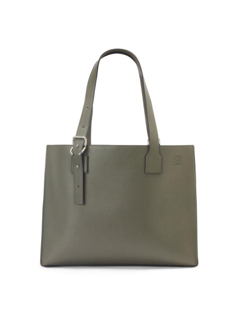 Buckle Horizontal Tote in classic calfskin