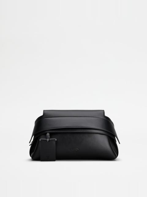 Tod's TOD'S WAVE POUCH IN LEATHER MINI - BLACK