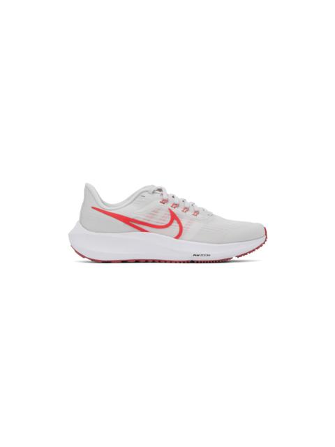 White Air Zoom Pegasus 39 Sneakers