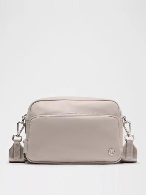 lululemon Everywhere Crossbody 3L Large *Metal Hardware