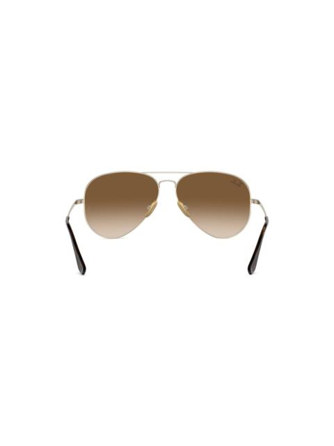 Ray-Ban Aviator gradient sunglasses