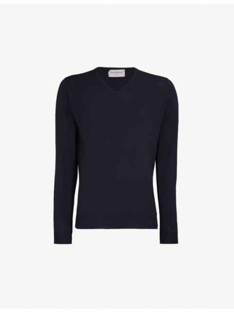 JOHN SMEDLEY Blenheim V-neck wool jumper