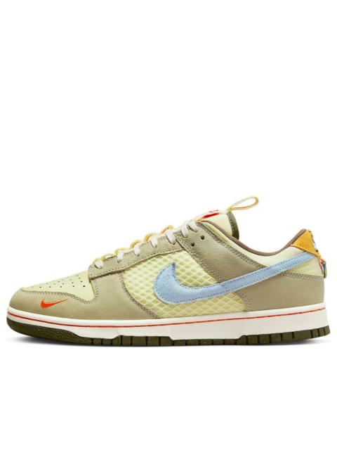 Nike Nike Dunk Low 'Cartoon' DX6038-741