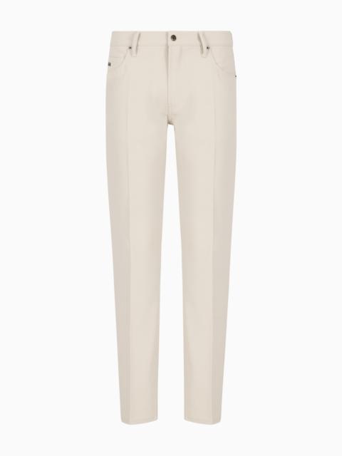 REGULAR JEANS