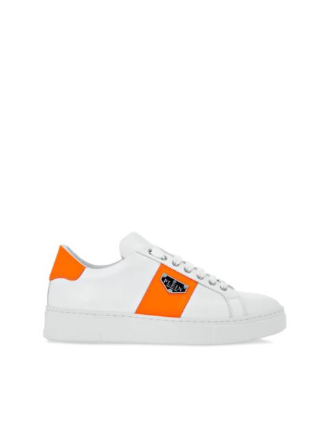 Triangle Plein Lo-Top Sneakers