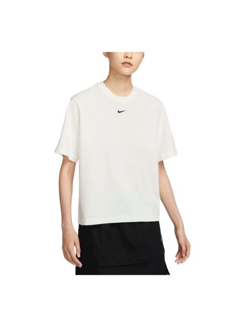 Nike (WMNS) Nike Sportswear Essential Oversized T-shirt Asia Sizing 'Ivory' DD1238-134