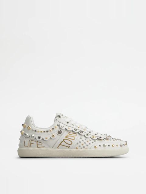 Tod's SNEAKERS IN LEATHER - WHITE