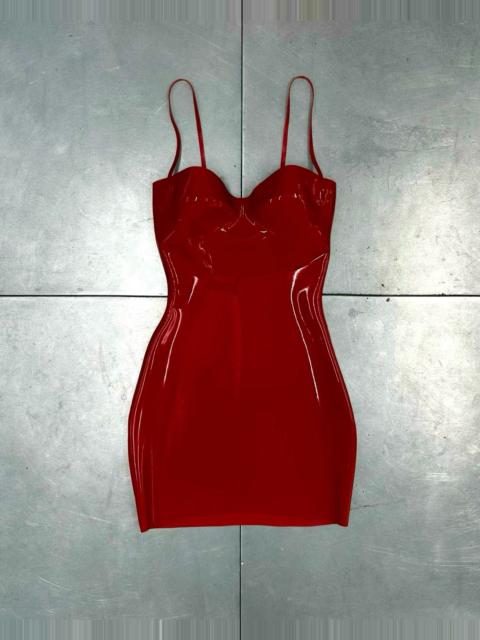 POSTER GIRL THE VISIBLE DRESS RED