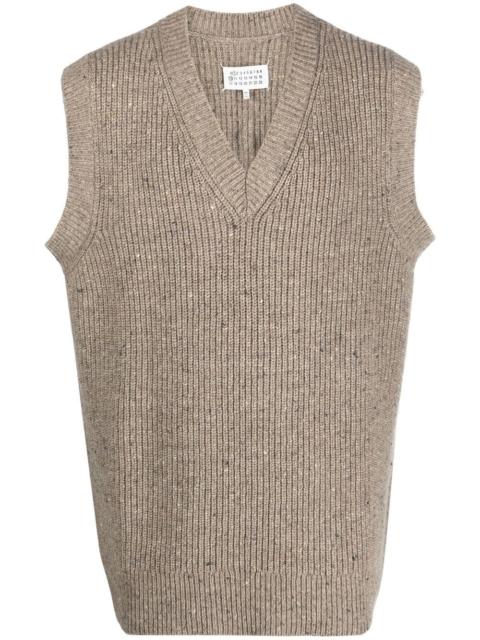 V-neck knitted vest