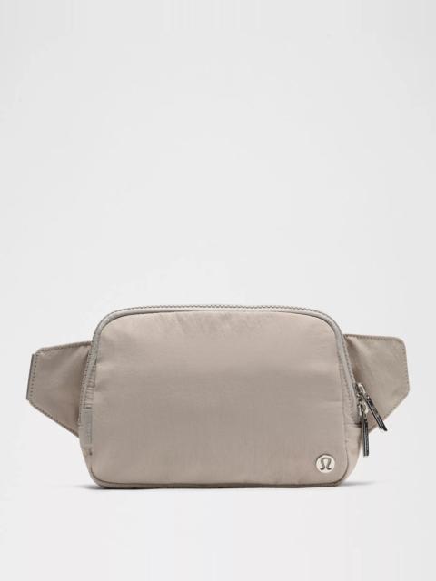 lululemon Everywhere Belt Bag Large with Long Strap 2L