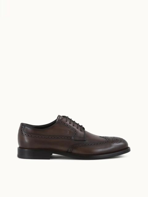 Tod's LACE-UP SHOES IN LEATHER - BROWN