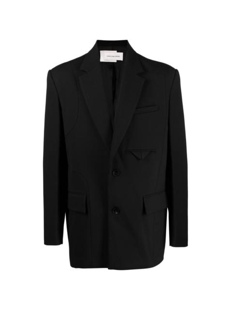 peak-lapel single-breasted blazer