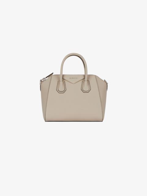 Givenchy Small Antigona bag in grained leather