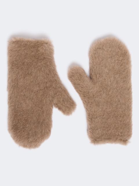 Max Mara OMBRATO4 Alpaca and cashmere Teddy mittens - BEIGE GOLDEN