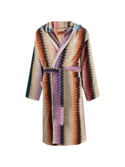 hooded zig-zap print robe
