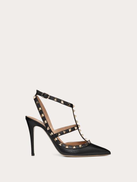 ROCKSTUD GRAINY LEATHER ANKLE STRAP PUMP 100 MM