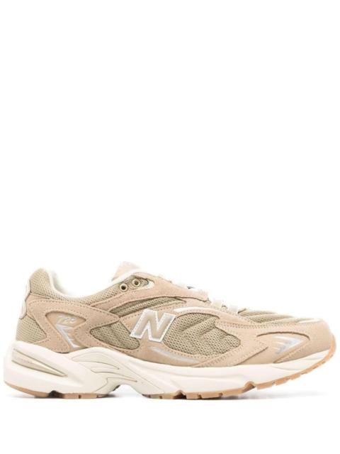 New Balance ML725W lace-up sneakers