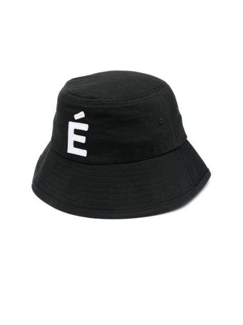 Étude logo-patch bucket hat