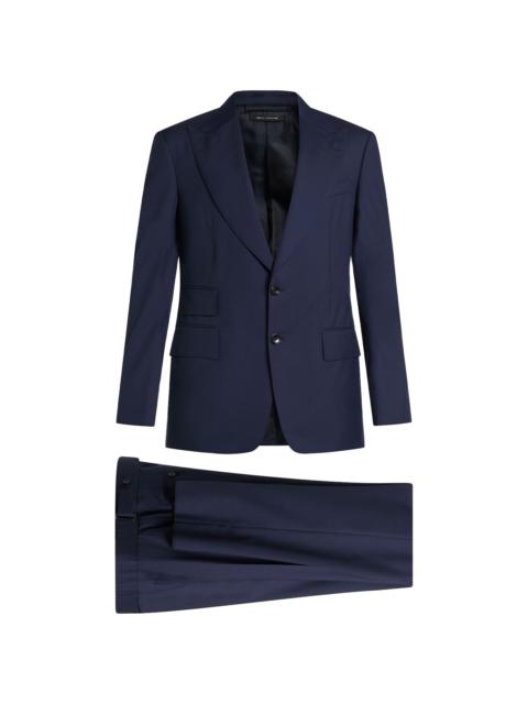 single-breasted suit