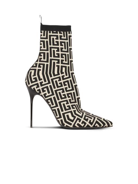 Bicolor stretch knit Skye ankle boots with Balmain monogram