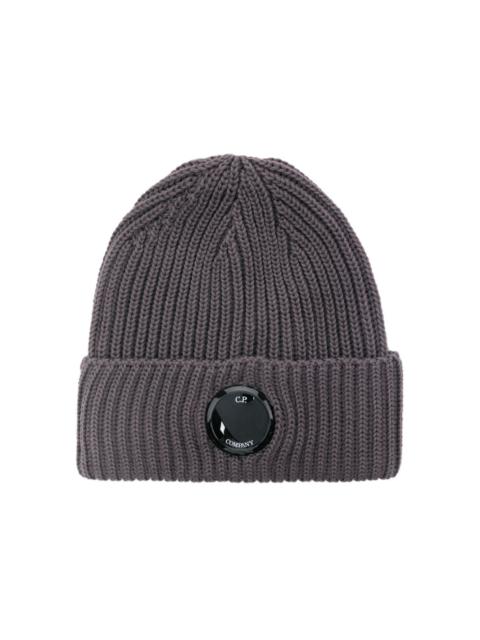 Lens detail beanie hat