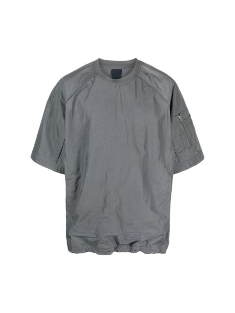 zip-pocket T-shirt