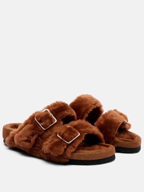 BIRKENSTOCK Arizona shearling slides