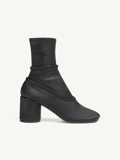 Anatomic ankle boots