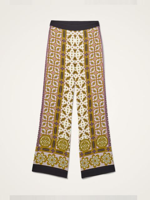 La DoubleJ Stretch Pants