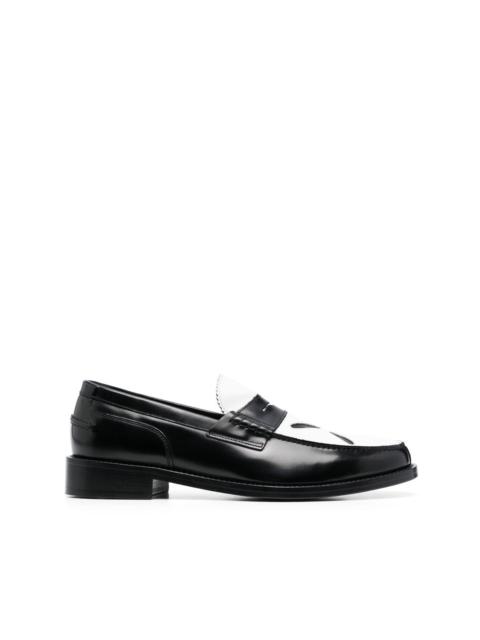 Slashed leather loafers