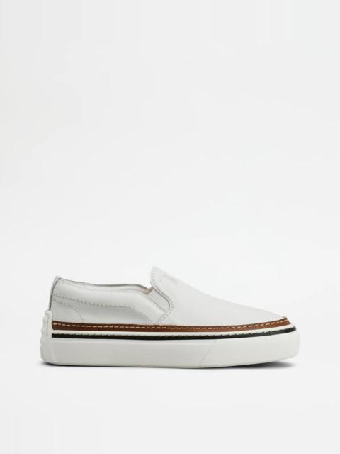 Tod's SLIP-ON IN LEATHER - WHITE