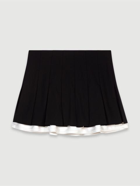 Dual-material pleated skort