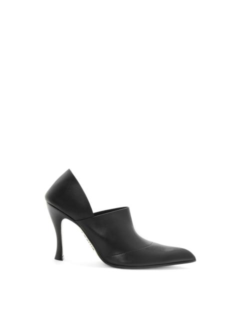 Loewe Comic pump in soft calfskin