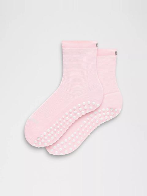 lululemon Find Your Balance Grip Socks *Mesh