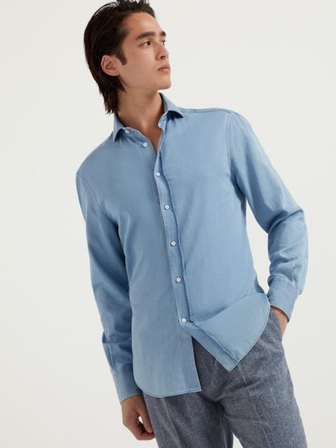 Lightweight denim slim fit shirt with spread collar