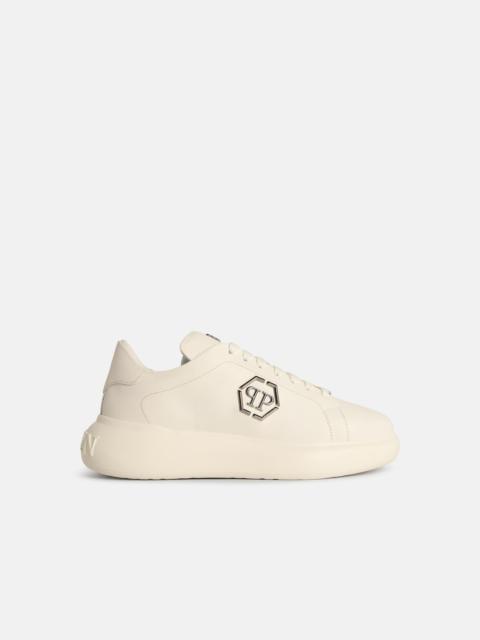 PHILIPP PLEIN 'LOW TOP NEW BASIC HEXAGON' WHITE LEATHER SNEAKERS