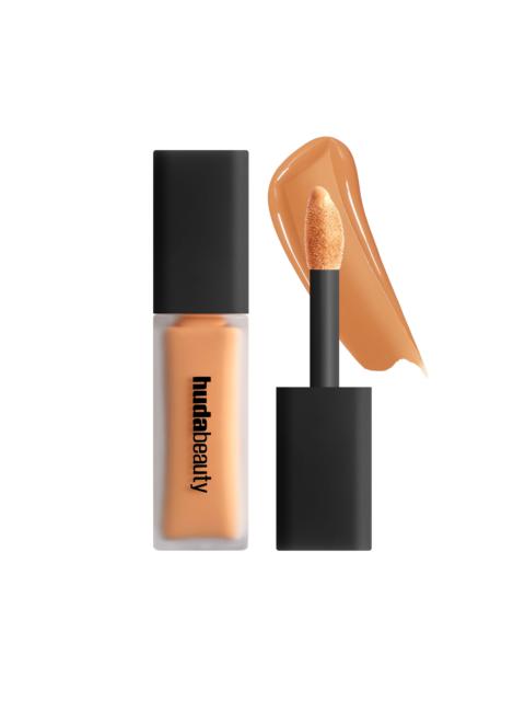 Huda Beauty #FauxFilter Luminous Matte Buildable Coverage Crease Proof Concealer
