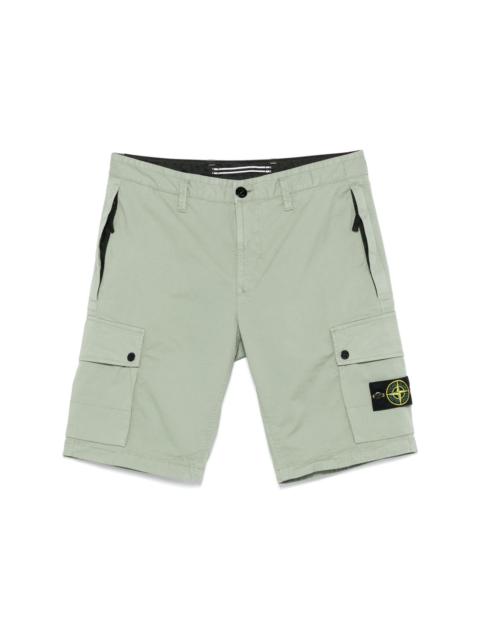 detachable-badge shorts