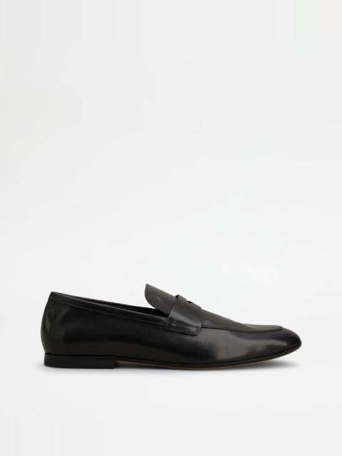 TOD'S LOAFERS IN LEATHER - BLACK