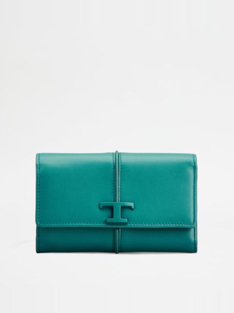 Tod's T TIMELESS WALLET IN LEATHER - GREEN