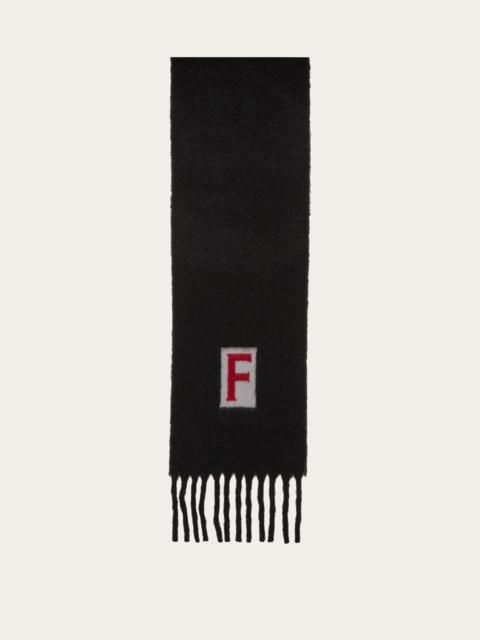 Scarf with jacquard detailing