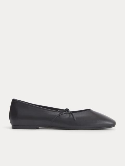 EVERLANE LEATHER KEYHOLE FLAT