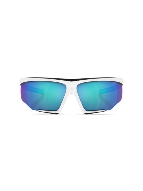 oversize-frame sunglasses