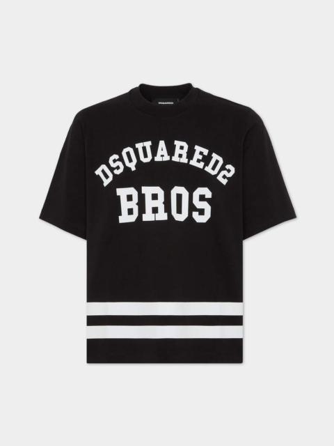 DSQUARED2 WASH FOOTBALL FIT SHORT SLEEVE T-SHIRT