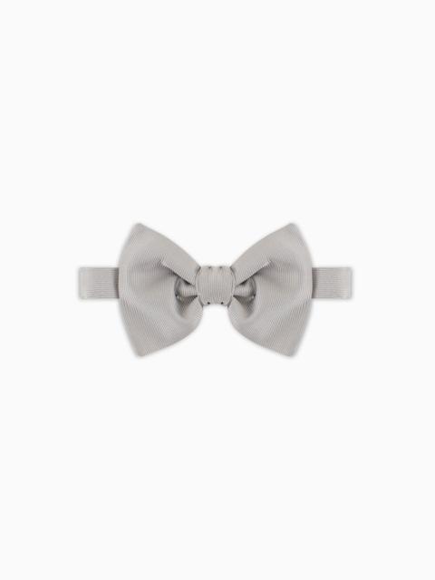 Pure silk knotted bow tie