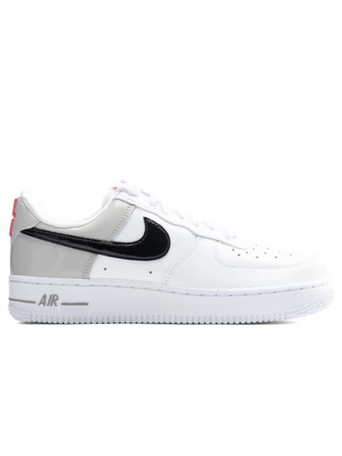 Nike WOMEN'S AIR FORCE 1 '07 - LIGHT IRON ORE/ BLACK/ WHITE/ UNIVERSITY RED